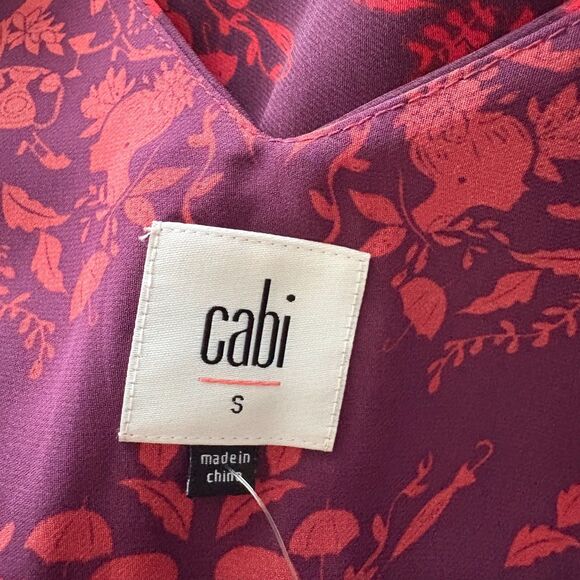 Cabi #3258 Cameo Sleeveless Layered Blouse Portrait Damask Purple Red Size Small - Picture 4 of 5